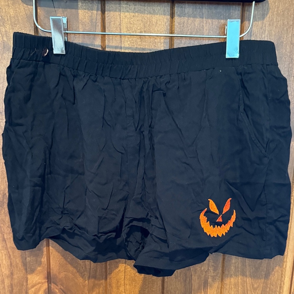 Black Halloween Women's Shorts - Picture 2 of 5